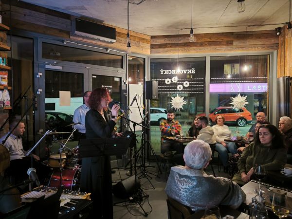 Uzavřeli jsme rok u Škvoreckých 